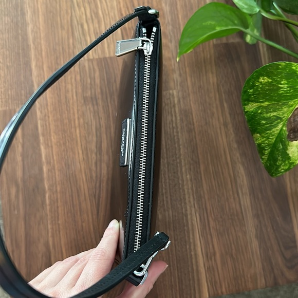 Kate spade purse *RARE sold out online!! purchased new for $198 *flawless - Picture 6 of 7